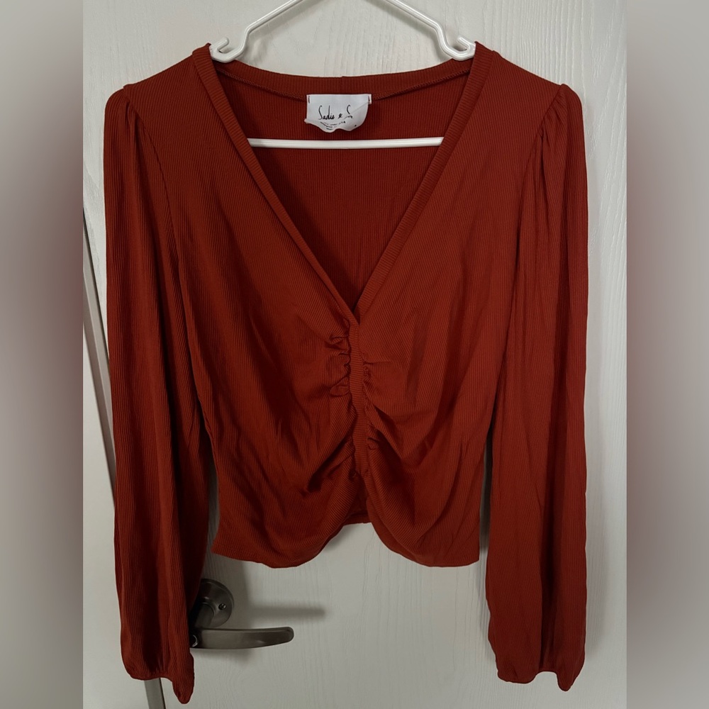 Brand new Sadie + Sage Ruched Top